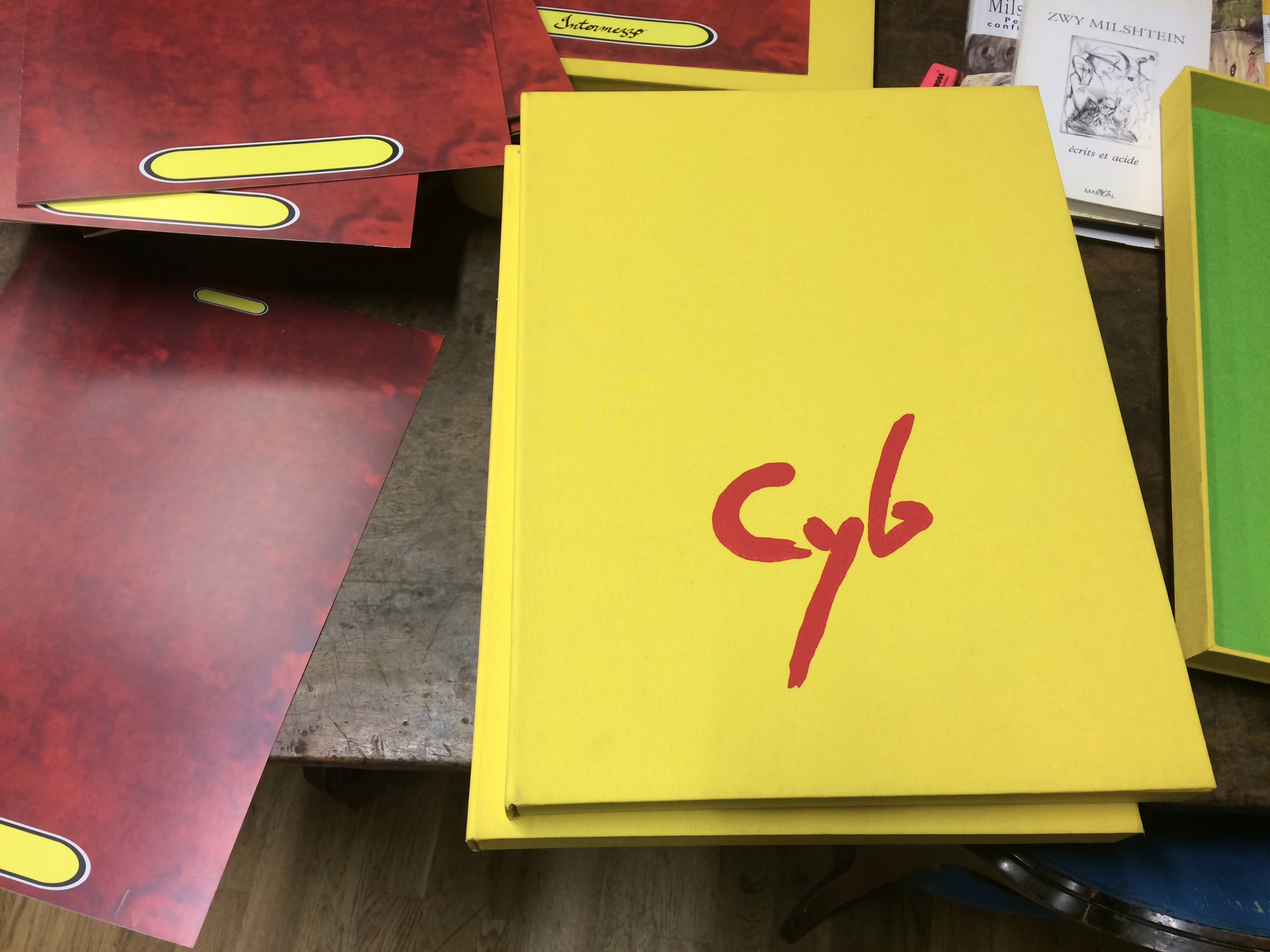 Huit Portes, book by CYB — page 3